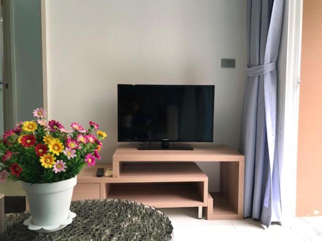 Atlantis Waterpark Appartement Jomtien Beach Buitenkant foto