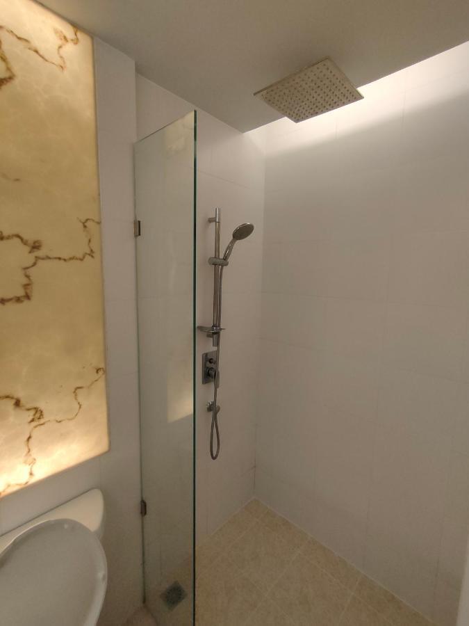 Atlantis Waterpark Appartement Jomtien Beach Buitenkant foto